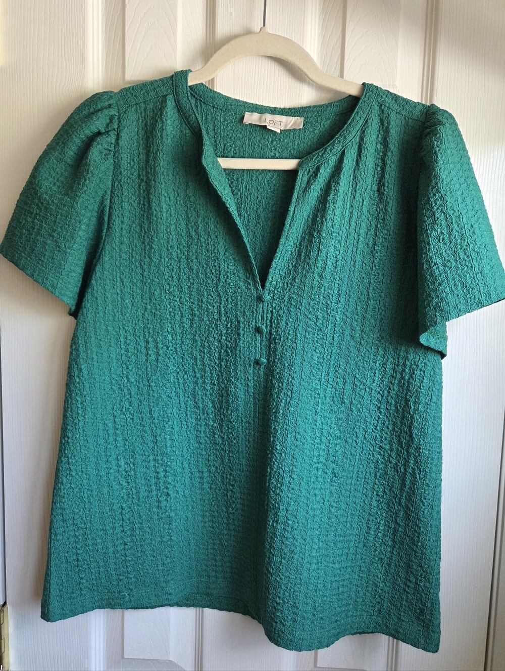 LOFT Emeral Green Textured Short Sleeve V-Neck Blouse